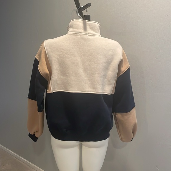 Jubilee Oversized 90s Pullover - Picture 2 of 3